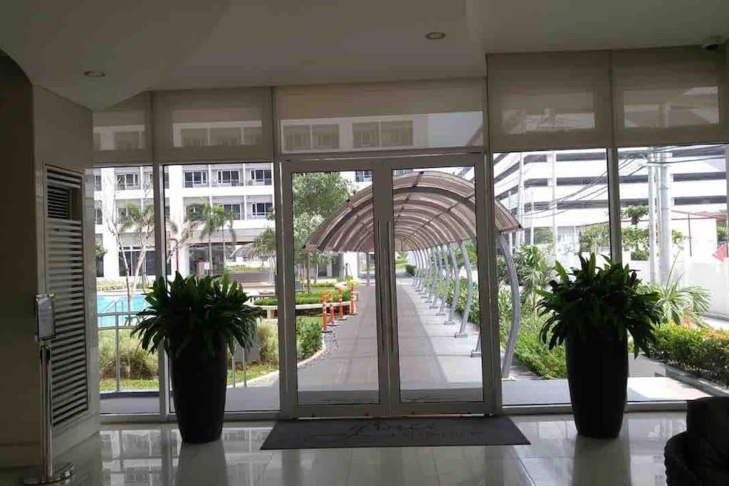 Trig Place At Grace Residence In Taguig City マニラ市 エクステリア 写真