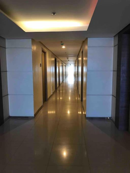 Trig Place At Grace Residence In Taguig City マニラ市 エクステリア 写真