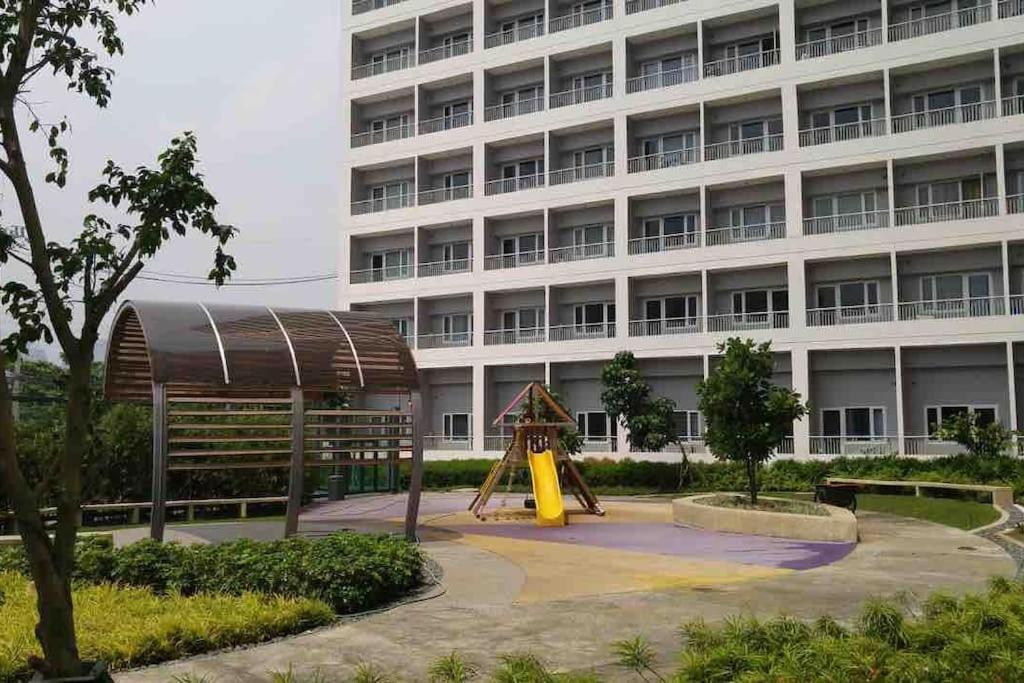Trig Place At Grace Residence In Taguig City マニラ市 エクステリア 写真