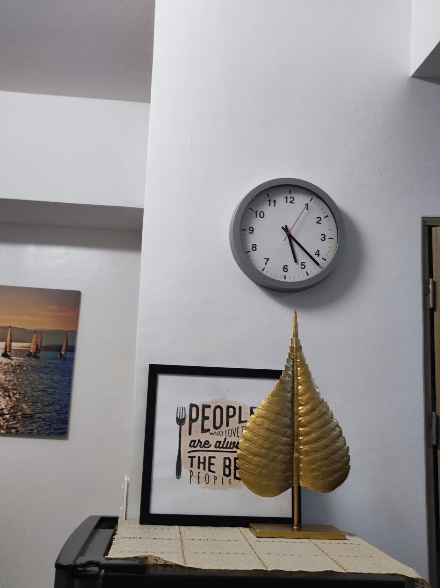 Trig Place At Grace Residence In Taguig City マニラ市 エクステリア 写真
