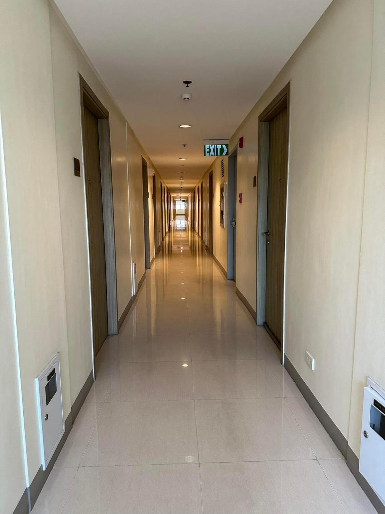 Trig Place At Grace Residence In Taguig City マニラ市 エクステリア 写真