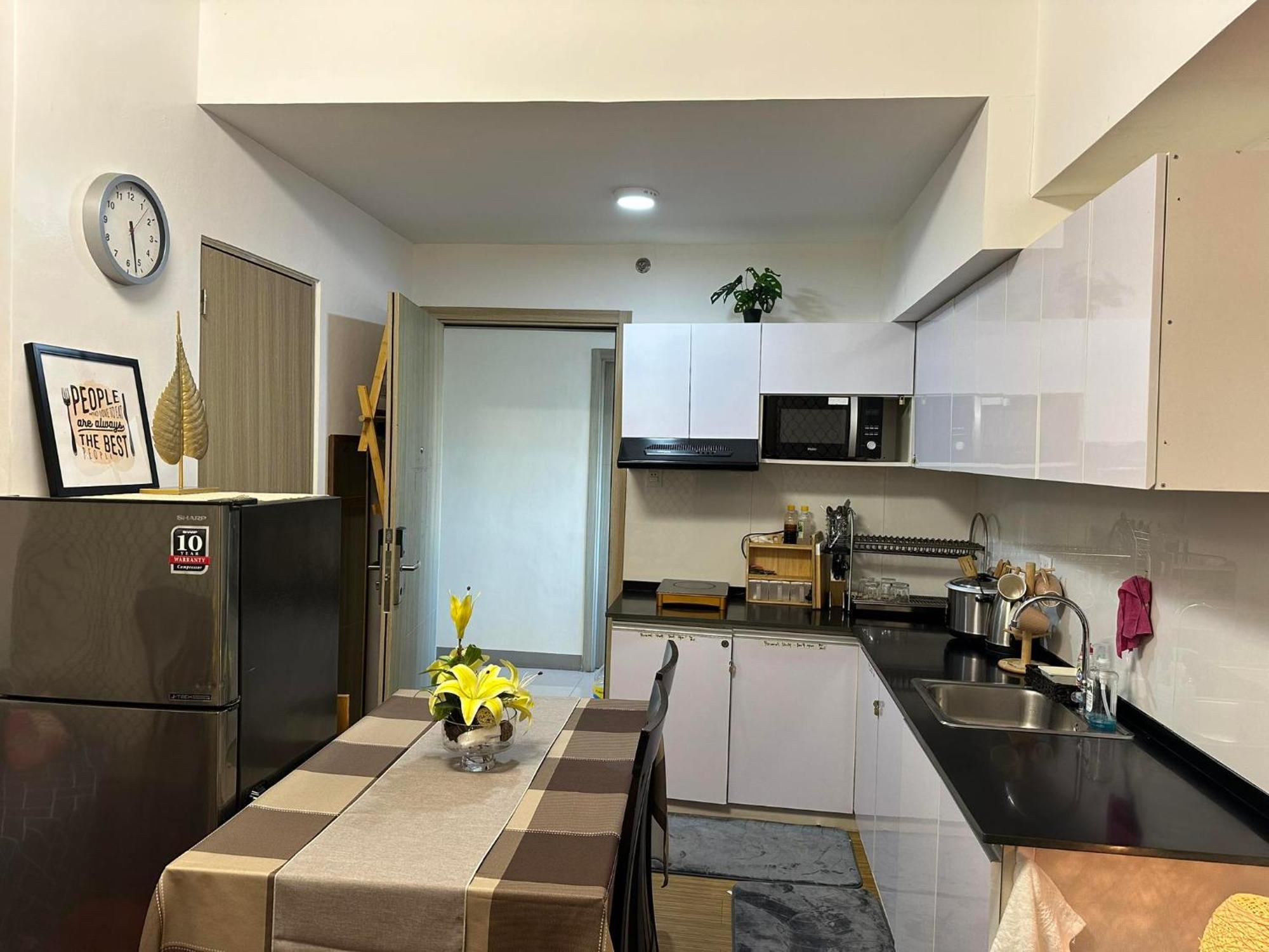 Trig Place At Grace Residence In Taguig City マニラ市 エクステリア 写真