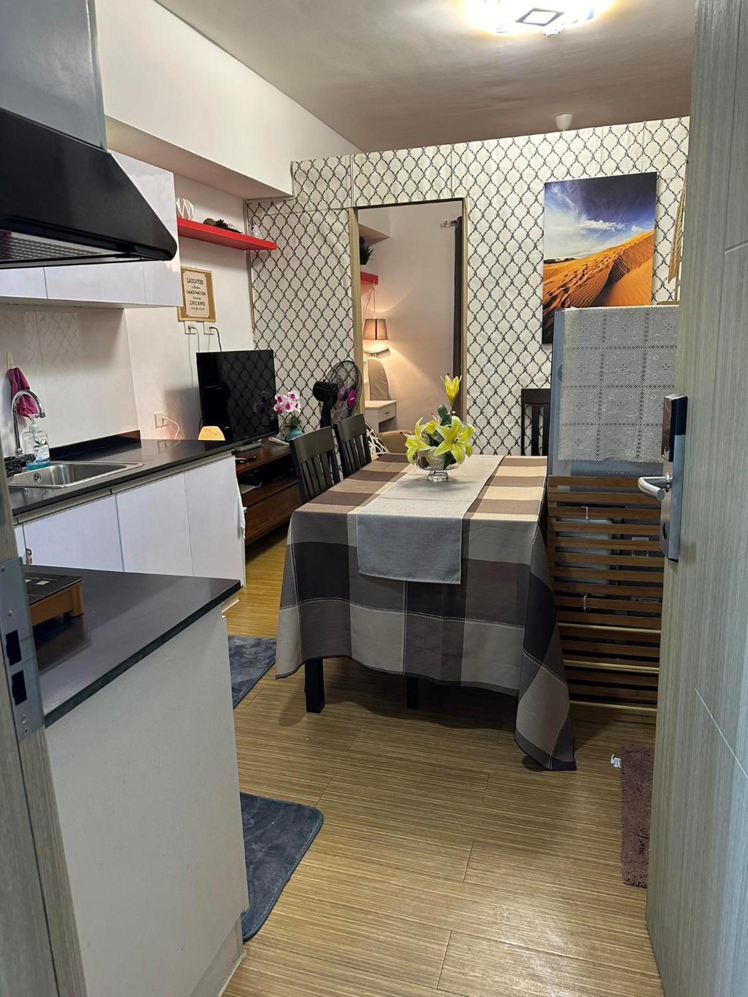 Trig Place At Grace Residence In Taguig City マニラ市 エクステリア 写真